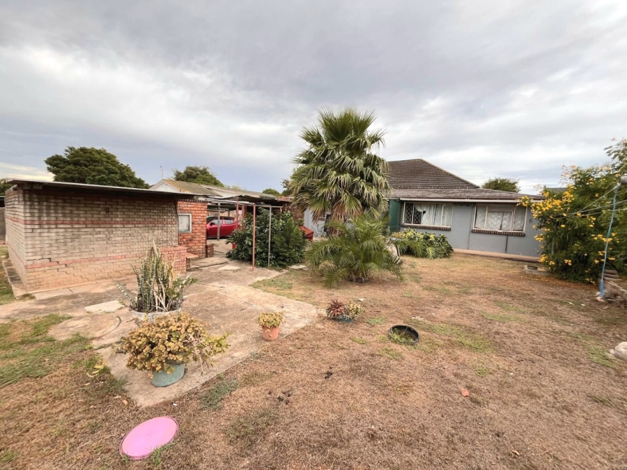 3 Bedroom Property for Sale in Heuwelkruin Eastern Cape